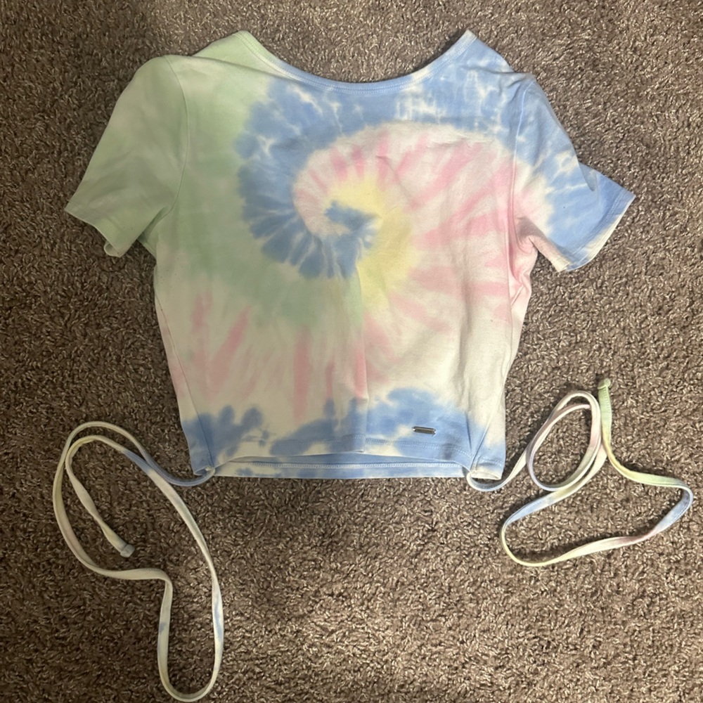 Hollister top